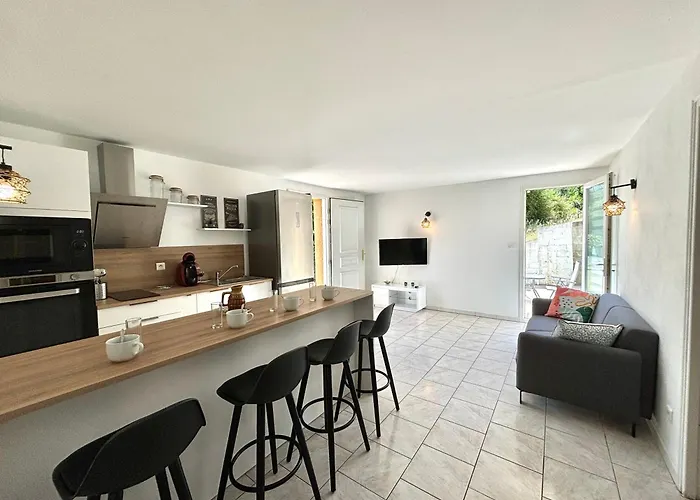 Villa Avec Piscine Privée *